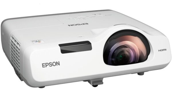 EPSON EB 530, Projectors,XGA 1024x768,3,200 lumen 1,800 lume
